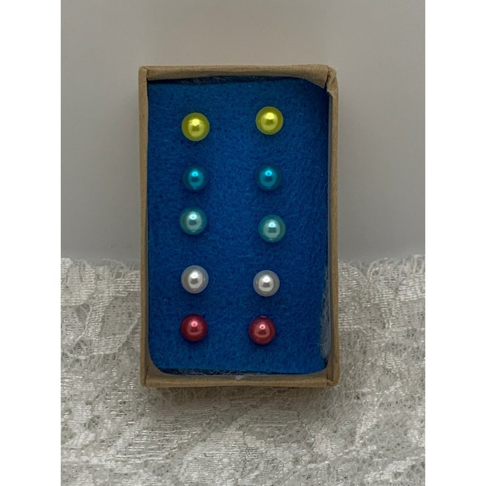 Multi-Colored Stud Earring